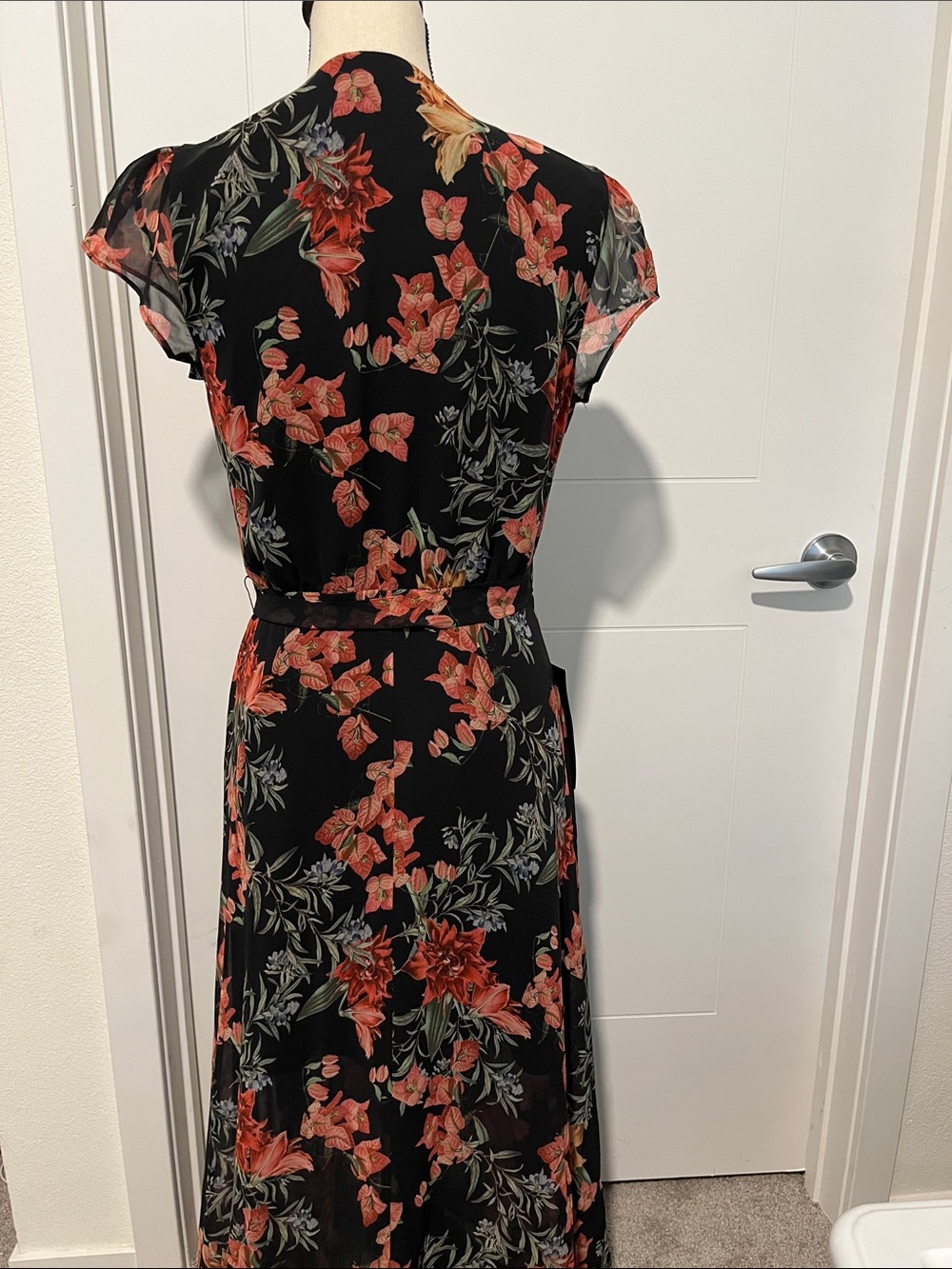 Bebe Plunging V-Neck Print Wrap Dress Cottagecore Feminine Party Event Boho - Picture 8 of 14